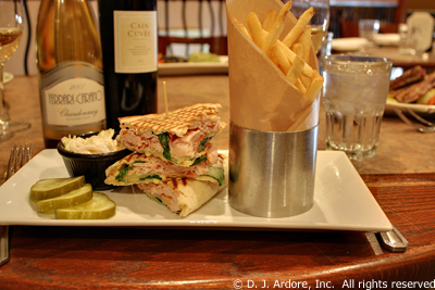 Trays To Go - Metropolitan Cafe - Restaurant in Freehold, NJ